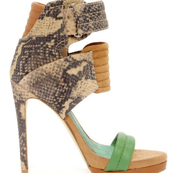 Mia limited edition Rocco green lizard sandals - Picture 1 of 6
